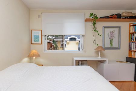 Casa à venda com 374m², 5 quartos e 6 vagas Casa à venda com 374m², 5 quartos e 6 vagasSuíte 2