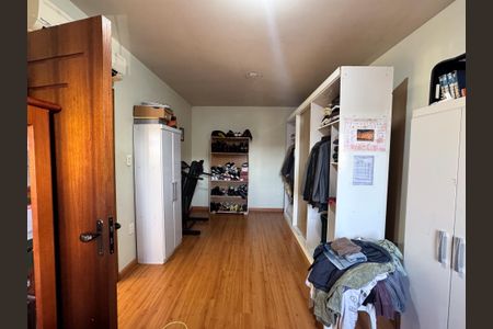 Casa à venda com 323m², 3 quartos e 2 vagas Casa à venda com 323m², 3 quartos e 2 vagasquarto 2