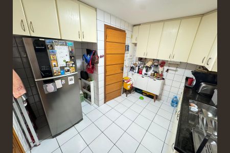 Casa de condomínio à venda com 200m², 3 quartos e 2 vagasCozinha