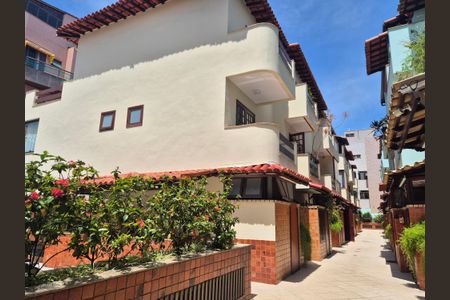 Casa de condomínio à venda com 200m², 3 quartos e 2 vagasFachada do bloco