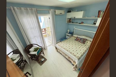 Casa de condomínio à venda com 200m², 3 quartos e 2 vagasSuite 2