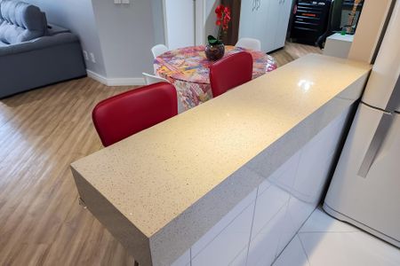 Apartamento à venda com 83m², 2 quartos e 2 vagas Apartamento à venda com 83m², 2 quartos e 2 vagasCozinha