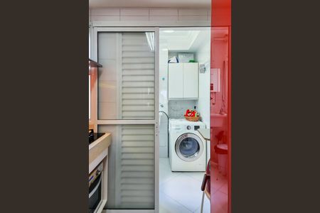 Apartamento à venda com 83m², 2 quartos e 2 vagas Apartamento à venda com 83m², 2 quartos e 2 vagasÁrea de Serviço