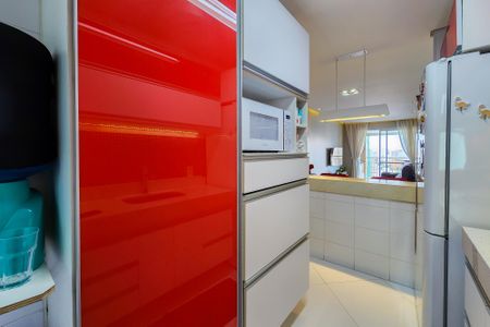 Apartamento à venda com 83m², 2 quartos e 2 vagas Apartamento à venda com 83m², 2 quartos e 2 vagasCozinha