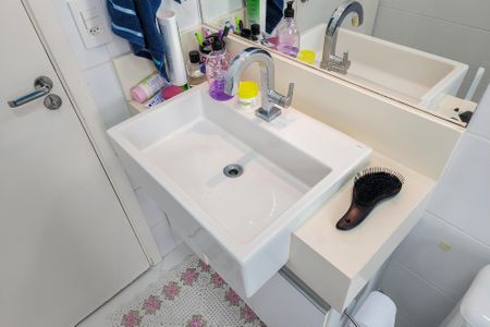 Apartamento à venda com 83m², 2 quartos e 2 vagas Apartamento à venda com 83m², 2 quartos e 2 vagasBanheiro Social