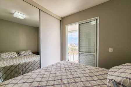 Apartamento à venda com 83m², 2 quartos e 2 vagas Apartamento à venda com 83m², 2 quartos e 2 vagasSuíte