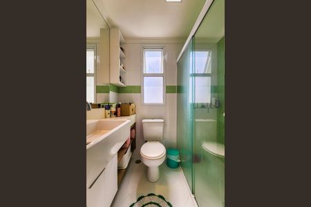 Apartamento à venda com 83m², 2 quartos e 2 vagas Apartamento à venda com 83m², 2 quartos e 2 vagasBanheiro da Suíte