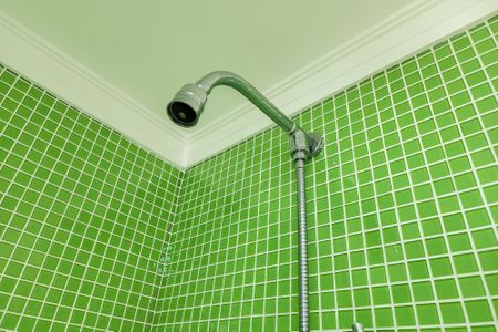 Apartamento à venda com 83m², 2 quartos e 2 vagas Apartamento à venda com 83m², 2 quartos e 2 vagasBanheiro da Suíte