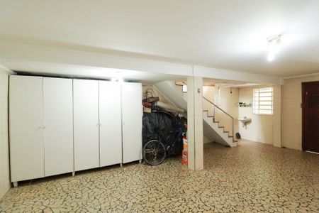Casa à venda com 172m², 3 quartos e 3 vagas Casa à venda com 172m², 3 quartos e 3 vagasGaragem