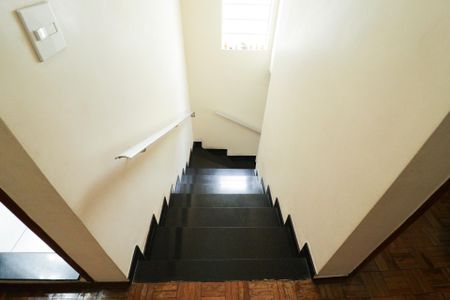 Casa à venda com 172m², 3 quartos e 3 vagas Casa à venda com 172m², 3 quartos e 3 vagasesc