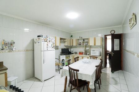 Casa à venda com 172m², 3 quartos e 3 vagas Casa à venda com 172m², 3 quartos e 3 vagasCozinha