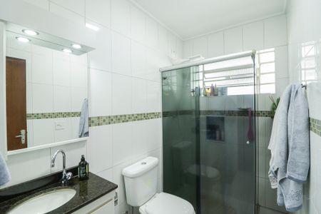 Casa à venda com 172m², 3 quartos e 3 vagas Casa à venda com 172m², 3 quartos e 3 vagasBanheiro Social