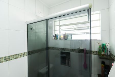 Casa à venda com 172m², 3 quartos e 3 vagas Casa à venda com 172m², 3 quartos e 3 vagasBanheiro Social