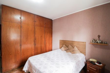 Casa à venda com 172m², 3 quartos e 3 vagas Casa à venda com 172m², 3 quartos e 3 vagasQuarto 2