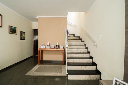 Casa à venda com 172m², 3 quartos e 3 vagas Casa à venda com 172m², 3 quartos e 3 vagasSala