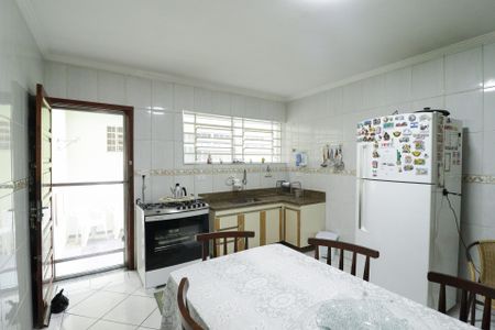 Casa à venda com 172m², 3 quartos e 3 vagas Casa à venda com 172m², 3 quartos e 3 vagasCozinha