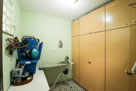 Casa à venda com 172m², 3 quartos e 3 vagas Casa à venda com 172m², 3 quartos e 3 vagasÁrea de Serviço e Banheiro de Serviço