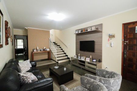 Casa à venda com 172m², 3 quartos e 3 vagas Casa à venda com 172m², 3 quartos e 3 vagasSala