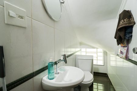 Casa à venda com 172m², 3 quartos e 3 vagas Casa à venda com 172m², 3 quartos e 3 vagasLavabo