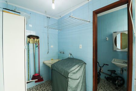 Casa à venda com 172m², 3 quartos e 3 vagas Casa à venda com 172m², 3 quartos e 3 vagasÁrea de Serviço e Banheiro de Serviço