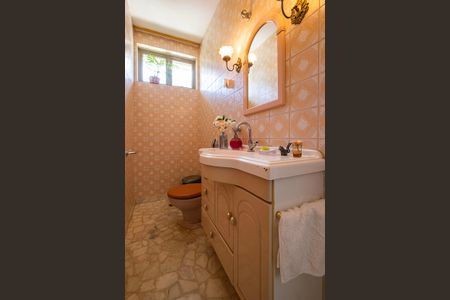 Casa à venda com 526m², 4 quartos e 4 vagasLavabo