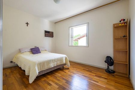 Casa à venda com 526m², 4 quartos e 4 vagasSuíte