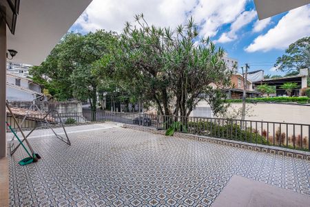 Casa à venda com 526m², 4 quartos e 4 vagasVaranda