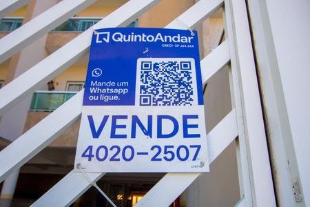 Apartamento à venda com 300m², 3 quartos e 2 vagasPlaquinha instalada na fachada