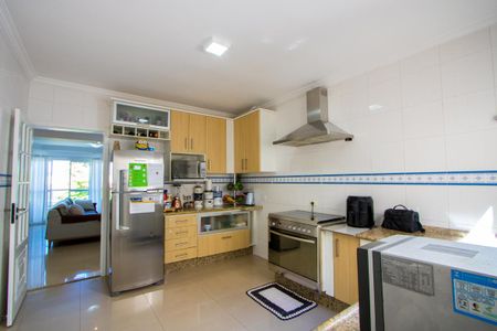 Apartamento à venda com 300m², 3 quartos e 2 vagasCozinha