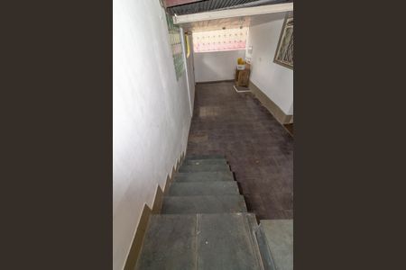 Casa para alugar com 150m², 3 quartos e 1 vagaEscada