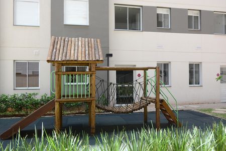 Apartamento para alugar com 33m², 2 quartos e sem vagaÁrea comum - Playground