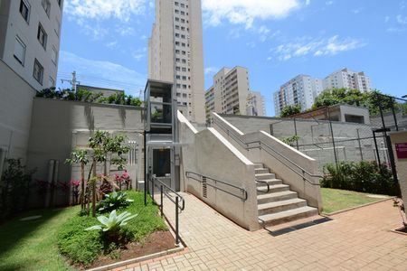 Apartamento para alugar com 33m², 2 quartos e sem vagaÁrea comum - Elevador PcD