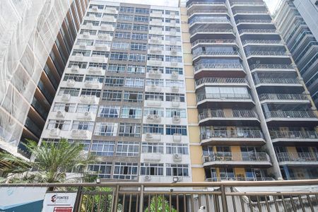 Apartamento para alugar com 82m², 2 quartos e sem vaga Apartamento para alugar com 82m², 2 quartos e sem vagaFachada