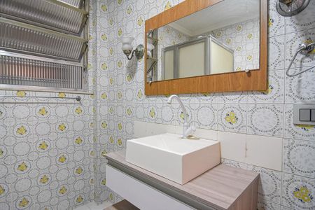 Apartamento para alugar com 82m², 2 quartos e sem vaga Apartamento para alugar com 82m², 2 quartos e sem vagaBanheiro