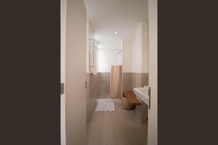 Studio à venda com 40m², 1 quarto e sem vaga Studio à venda com 40m², 1 quarto e sem vagaBanheiro social