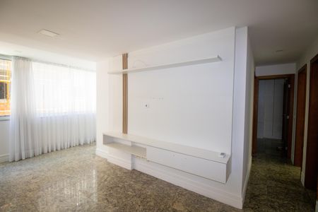 Apartamento à venda com 82m², 3 quartos e 2 vagas Apartamento à venda com 82m², 3 quartos e 2 vagasSala