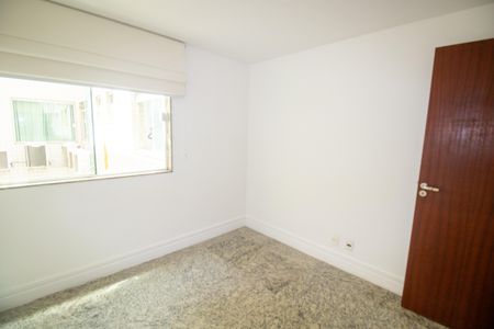 Apartamento à venda com 82m², 3 quartos e 2 vagas Apartamento à venda com 82m², 3 quartos e 2 vagasQuarto 3