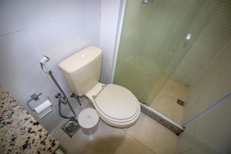 Apartamento à venda com 82m², 3 quartos e 2 vagas Apartamento à venda com 82m², 3 quartos e 2 vagasBanheiro da Suíte 1