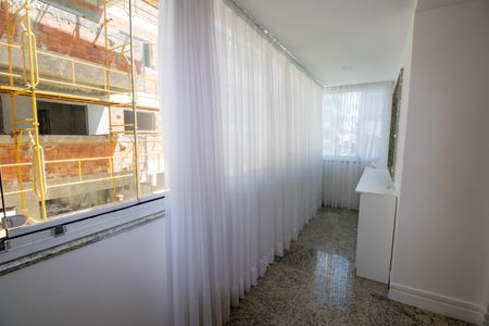 Apartamento à venda com 82m², 3 quartos e 2 vagas Apartamento à venda com 82m², 3 quartos e 2 vagasVaranda