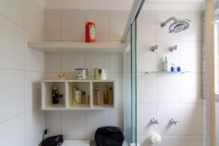 Apartamento à venda com 218m², 4 quartos e 4 vagasBanheiro da Suíte 3