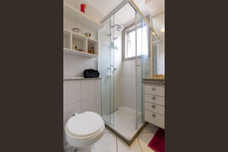 Apartamento à venda com 218m², 4 quartos e 4 vagasBanheiro da Suíte 3