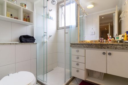 Apartamento à venda com 218m², 4 quartos e 4 vagasBanheiro da Suíte 3