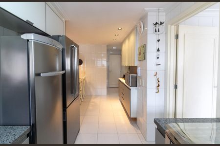 Apartamento à venda com 218m², 4 quartos e 4 vagasCozinha