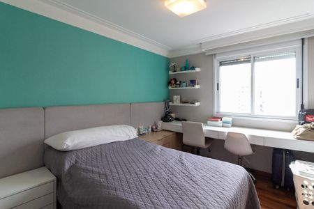 Apartamento à venda com 218m², 4 quartos e 4 vagasSuíte 3