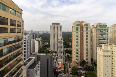 Apartamento à venda com 218m², 4 quartos e 4 vagasVista  Suíte 1