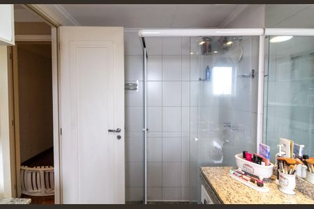Apartamento à venda com 218m², 4 quartos e 4 vagasBanheiro da Suíte 1