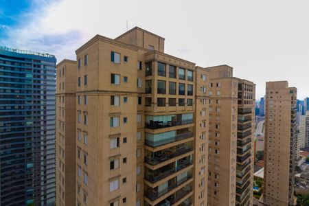 Apartamento à venda com 218m², 4 quartos e 4 vagasCozinha - Varanda vista