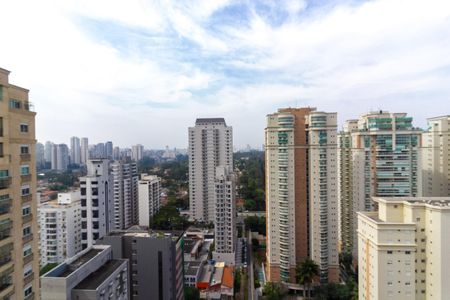 Apartamento à venda com 218m², 4 quartos e 4 vagasVaranda vista