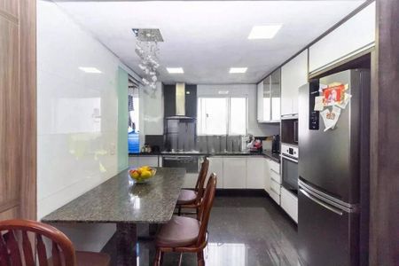 Apartamento à venda com 130m², 3 quartos e 2 vagas