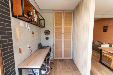Apartamento à venda com 139m², 2 quartos e 2 vagasEscritório